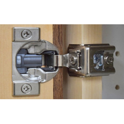 SCHARNIER BLUM 39C 110° STOSSDÄMPFER